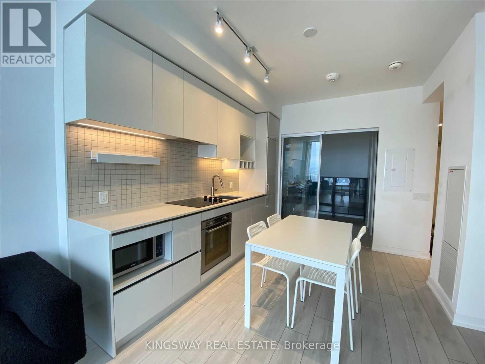 Ph05 - 898 Portage Parkway, Vaughan, Ontario  L4K 0J7 - Photo 11 - N13626406