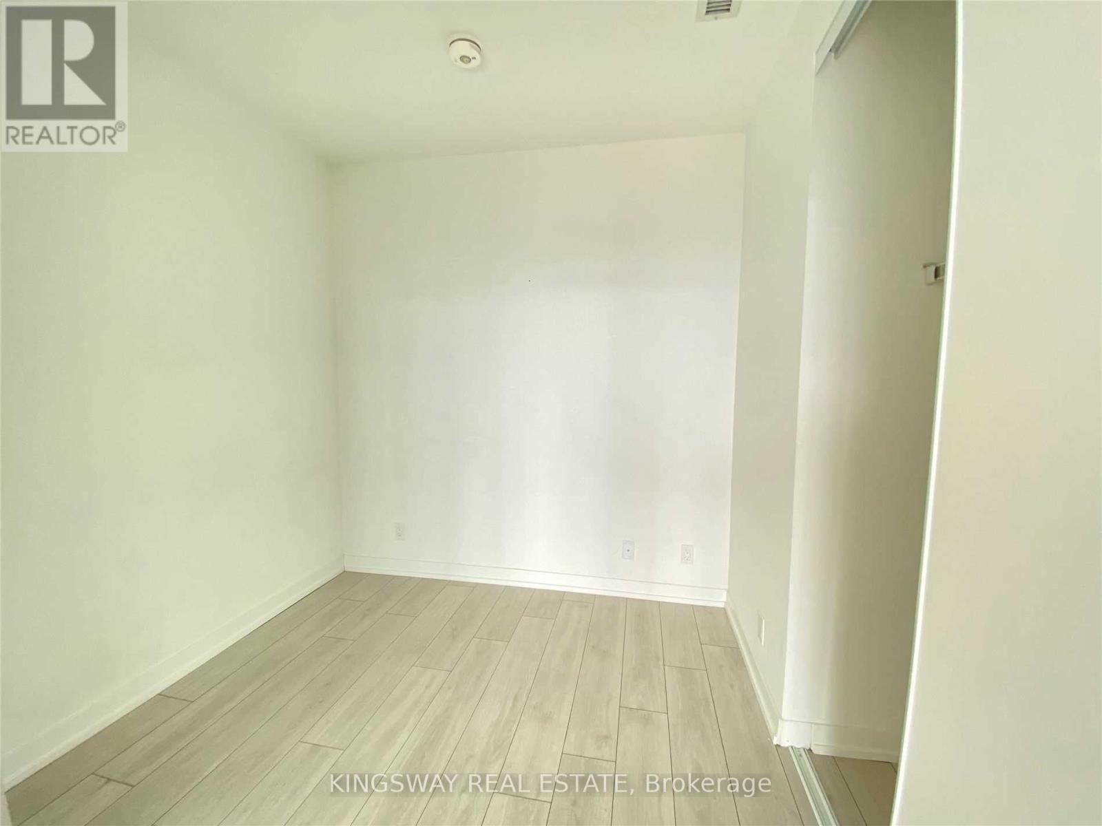 Ph05 - 898 Portage Parkway, Vaughan, Ontario  L4K 0J7 - Photo 16 - N13626406