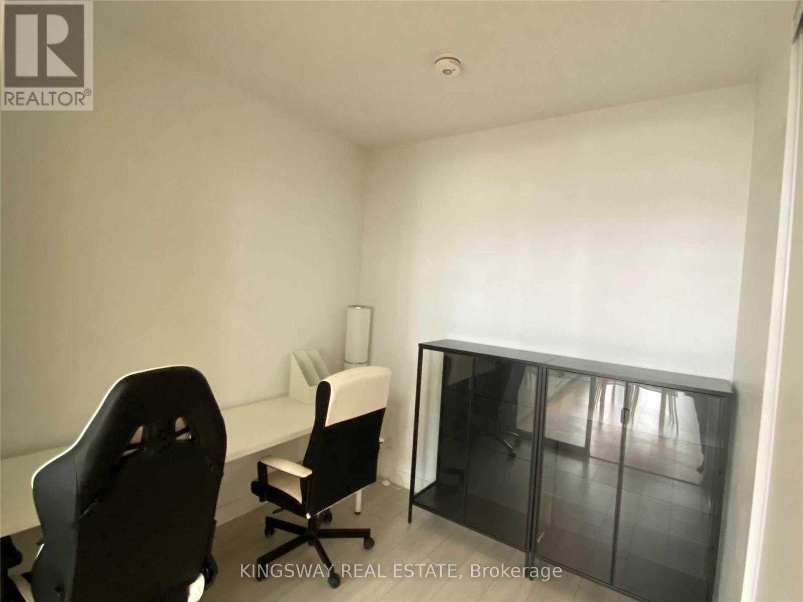 Ph05 - 898 Portage Parkway, Vaughan, Ontario  L4K 0J7 - Photo 17 - N13626406