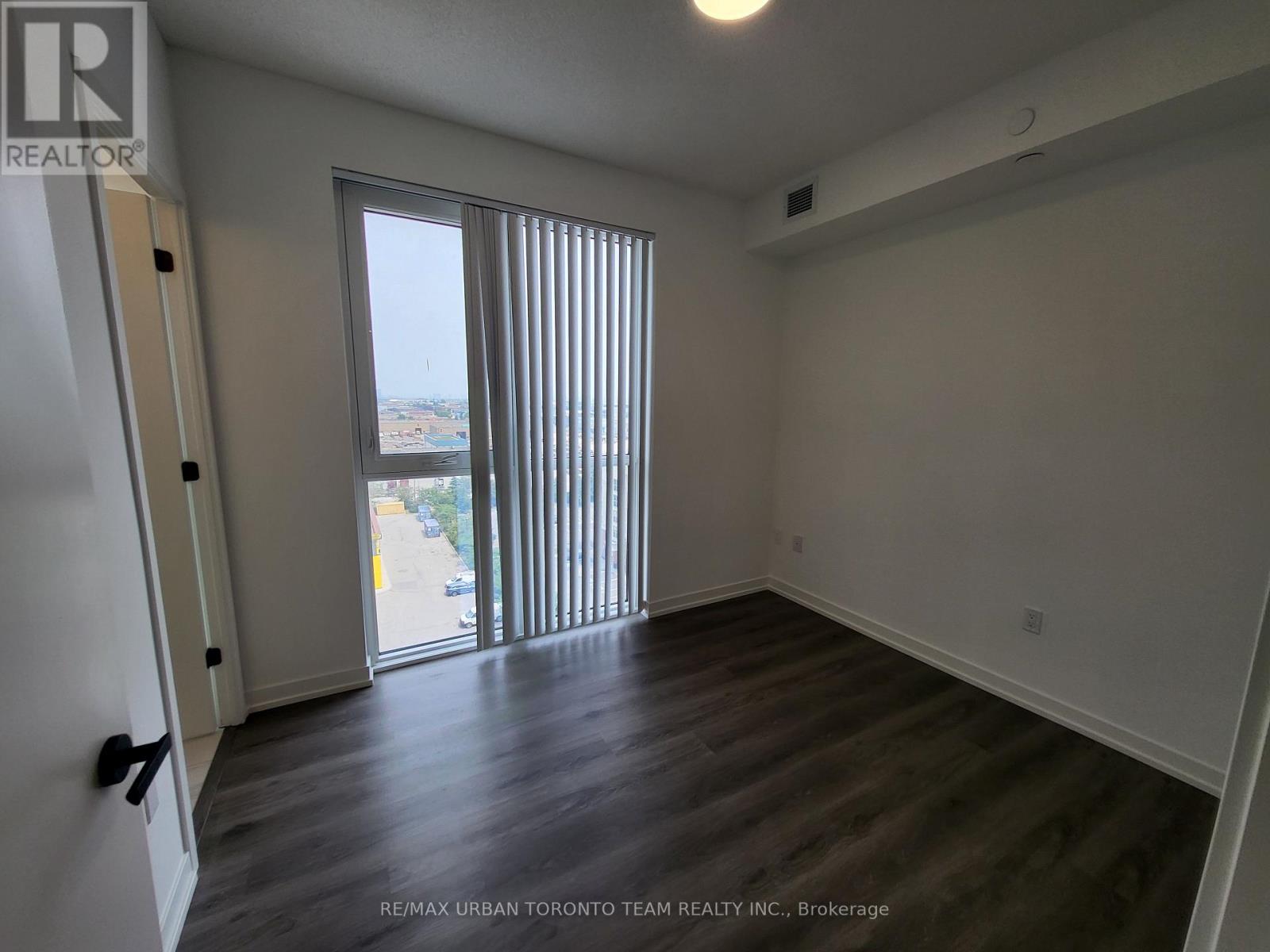 1110 - 28 Interchange Way, Vaughan, Ontario L4K 0P8 - Photo 10 - N13626414