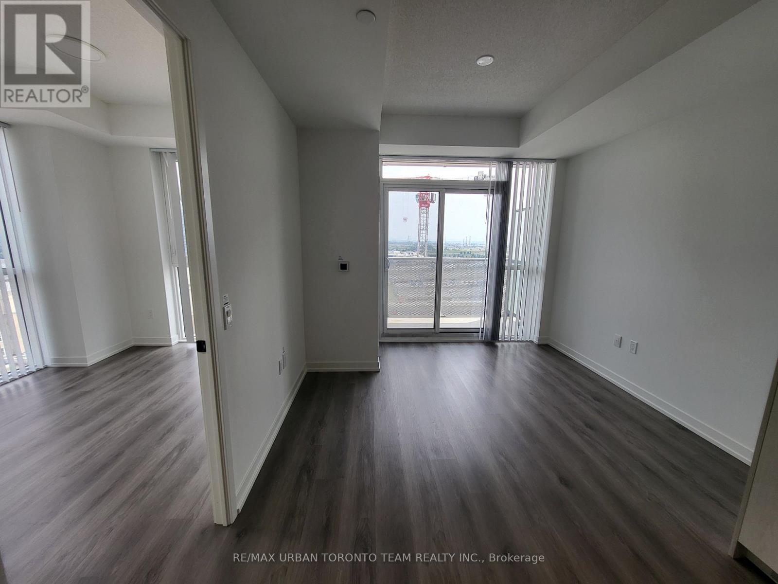 1110 - 28 Interchange Way, Vaughan, Ontario L4K 0P8 - Photo 11 - N13626414