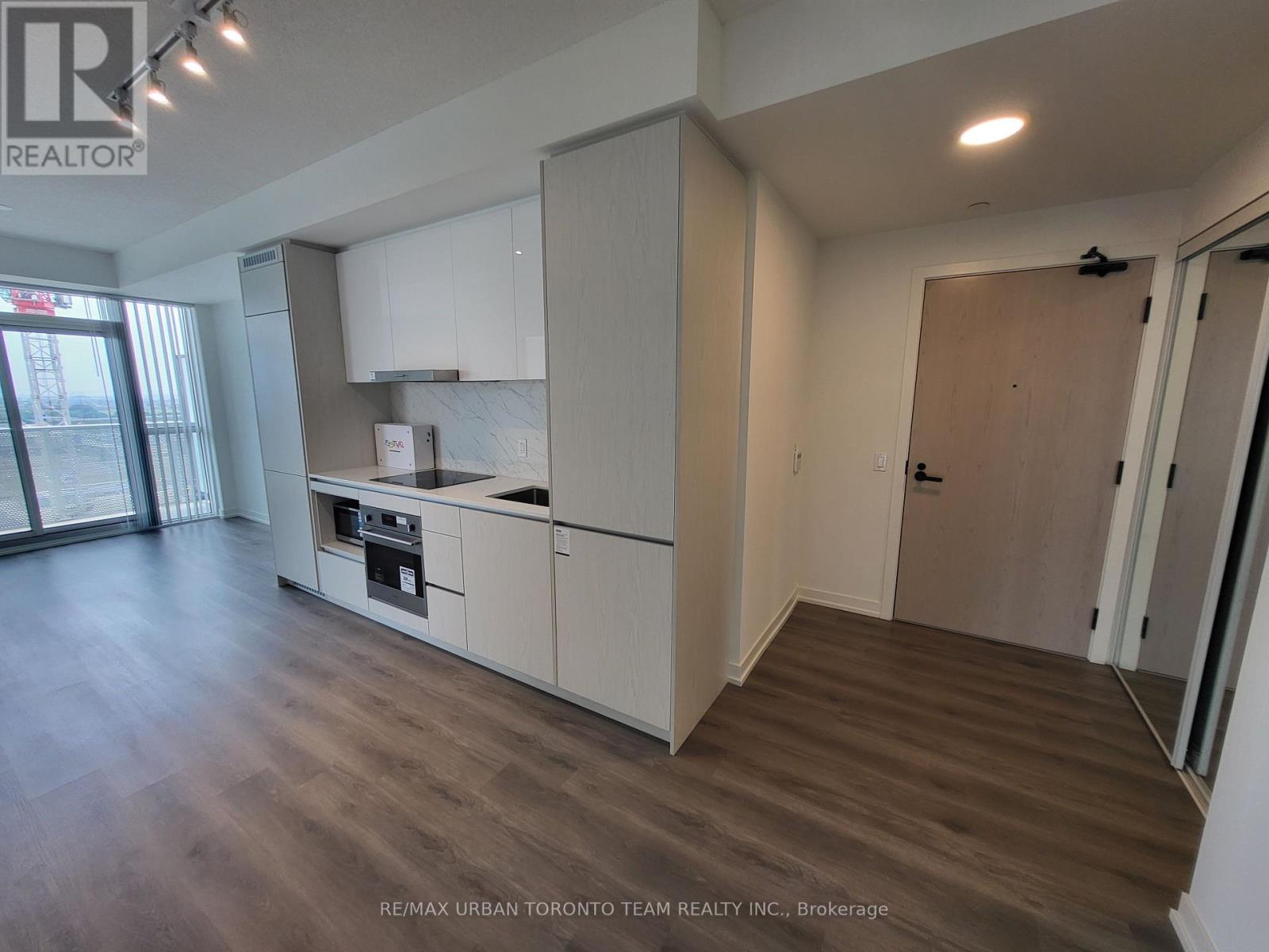 1110 - 28 Interchange Way, Vaughan, Ontario L4K 0P8 - Photo 6 - N13626414
