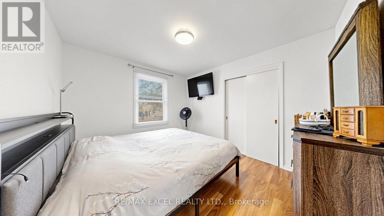 2 Hughes Street, Richmond Hill, Ontario  L4E 2V9 - Photo 18 - N13626438