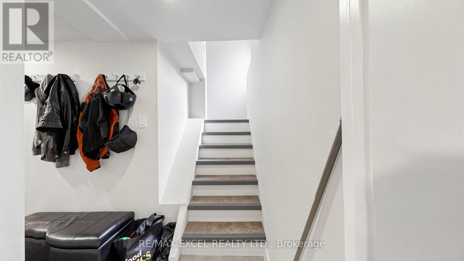 2 Hughes Street, Richmond Hill, Ontario  L4E 2V9 - Photo 24 - N13626438
