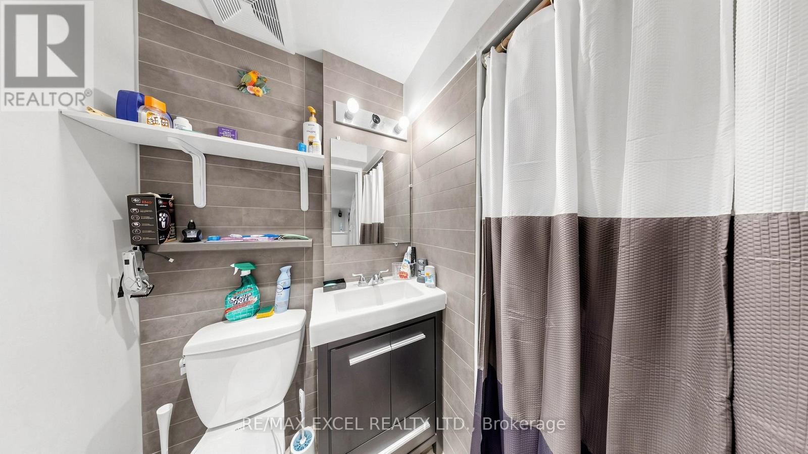 2 Hughes Street, Richmond Hill, Ontario  L4E 2V9 - Photo 39 - N13626438