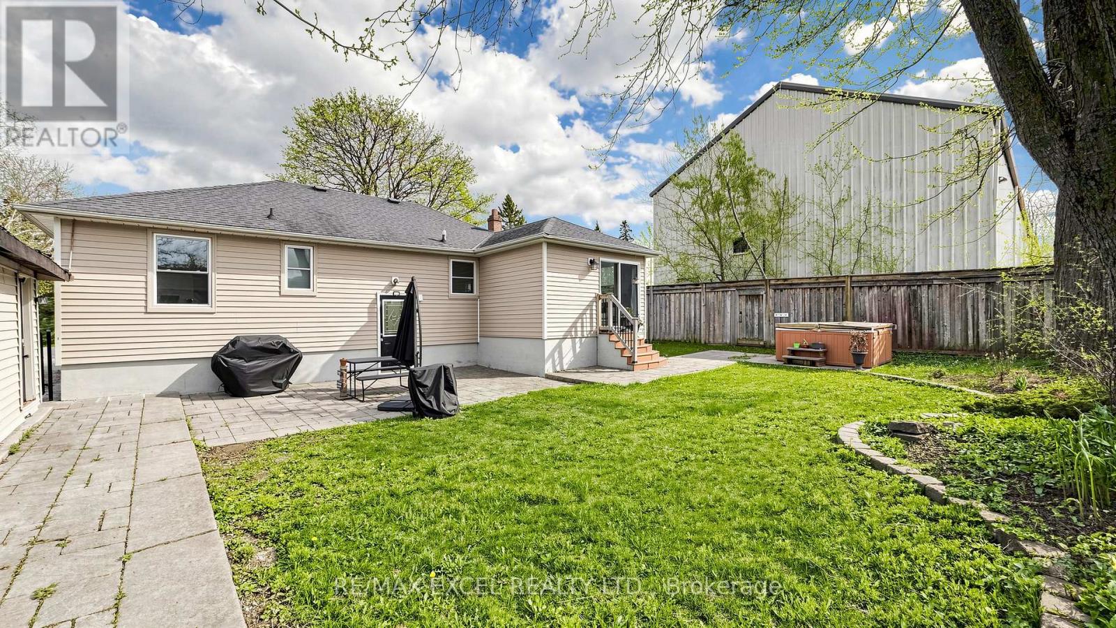 2 Hughes Street, Richmond Hill, Ontario  L4E 2V9 - Photo 44 - N13626438