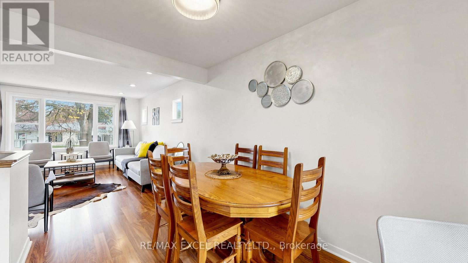2 Hughes Street, Richmond Hill, Ontario  L4E 2V9 - Photo 6 - N13626438