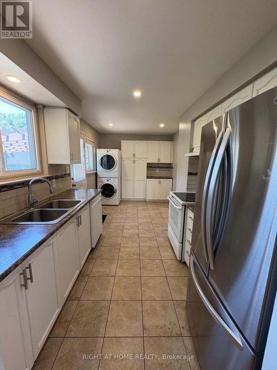 Upper Level - 58 Devins Drive, Aurora, Ontario  L4G 2Z1 - Photo 6 - N13626462