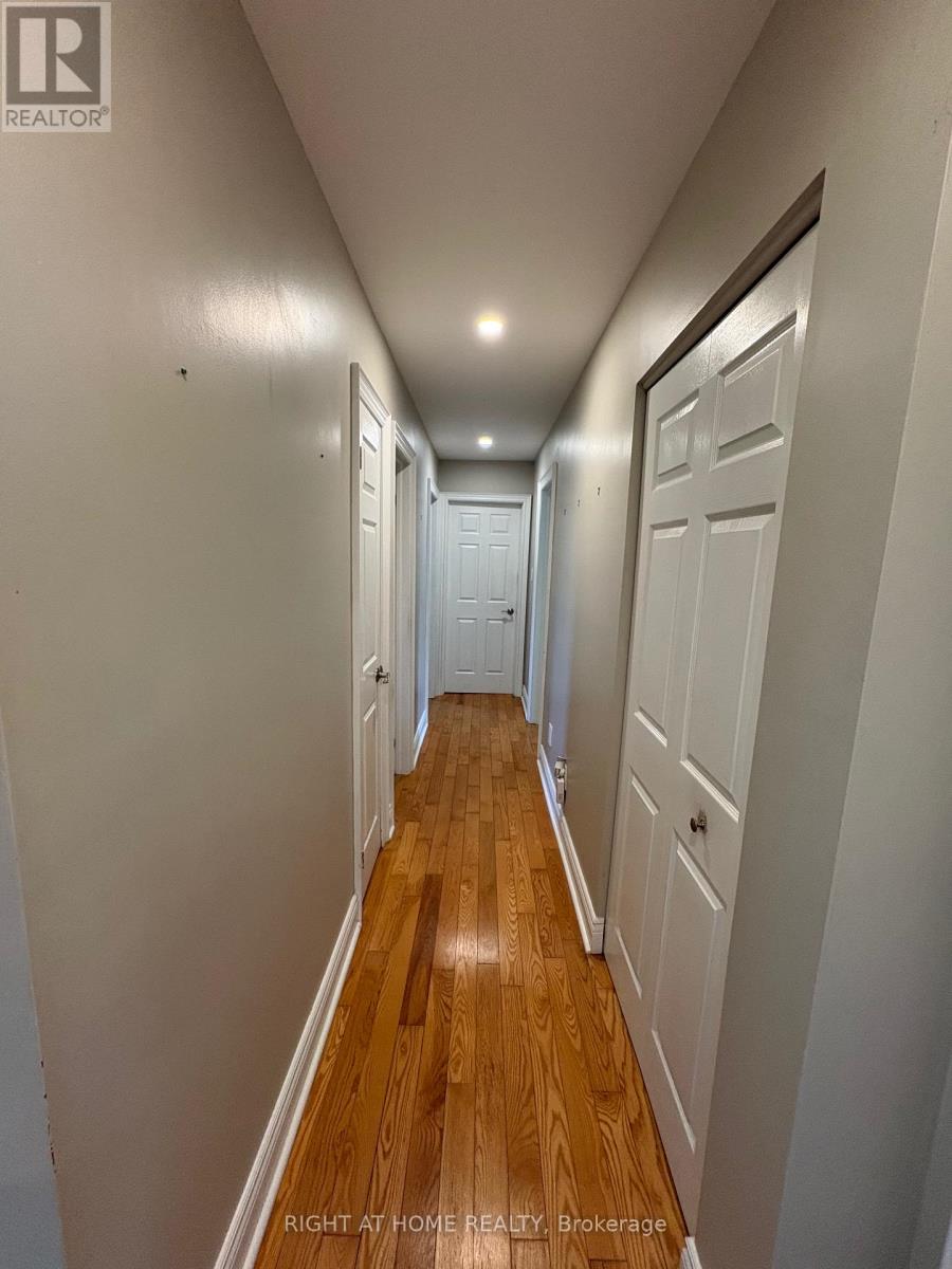 Upper Level - 58 Devins Drive, Aurora, Ontario  L4G 2Z1 - Photo 8 - N13626462