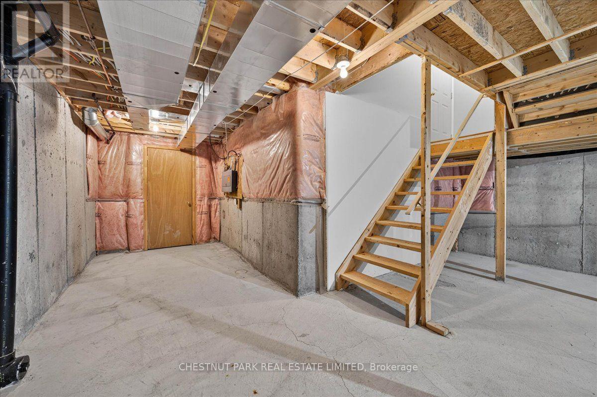 241 Banbrooke Crescent, Newmarket, Ontario  L3X 2W5 - Photo 30 - N13626546