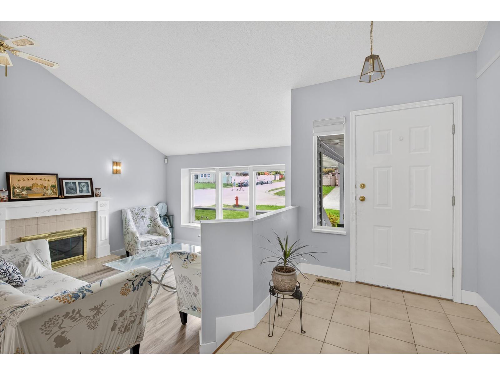 14610 87 Avenue, Surrey, British Columbia  V3S 6R2 - Photo 6 - R3151645