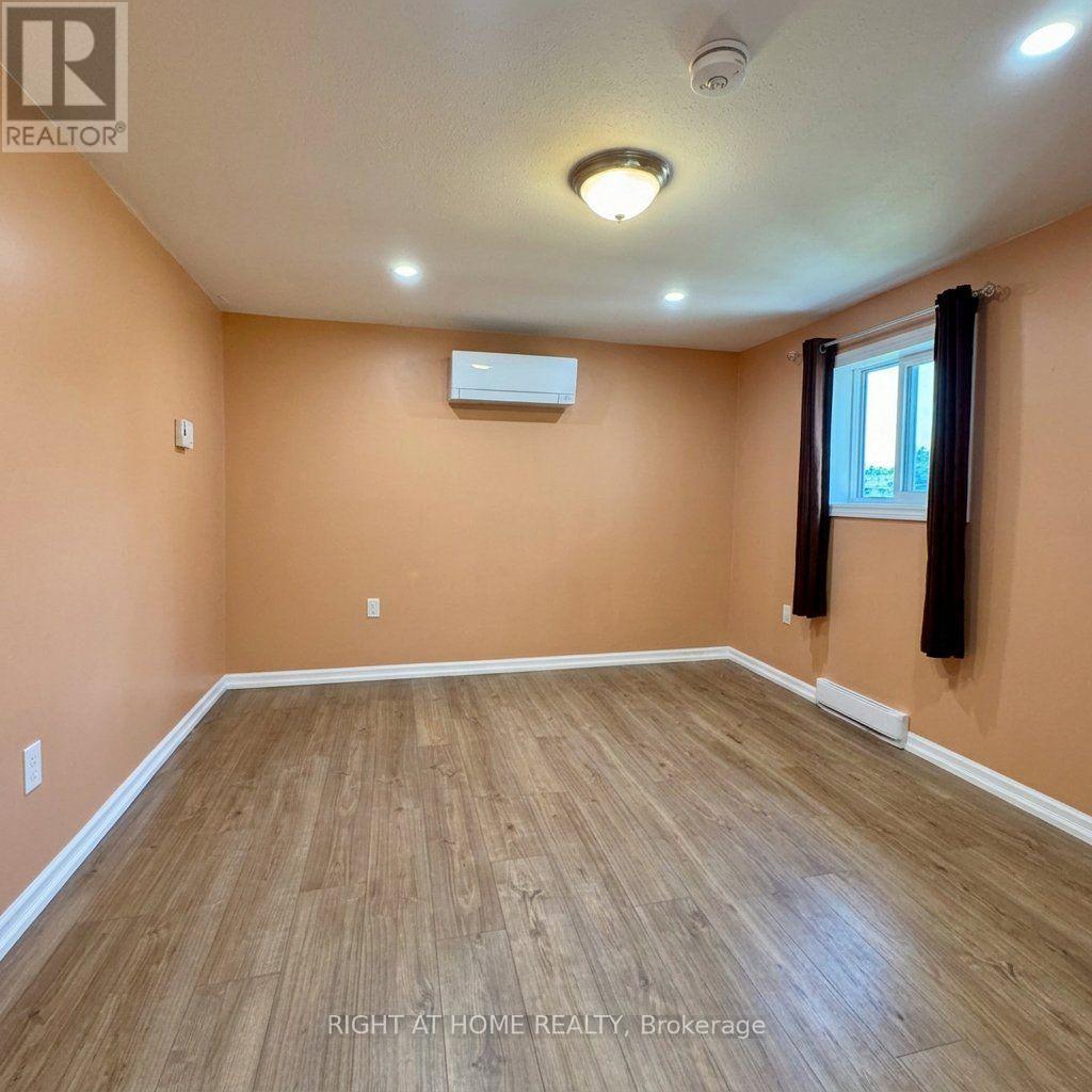 Main - 321 Sunnidale Road, Barrie, Ontario  L4N 5R1 - Photo 10 - S13626472