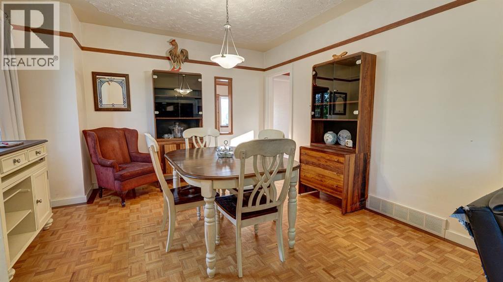 335 50 Avenue W, Claresholm, Alberta  T0L 0T0 - Photo 10 - A2331892