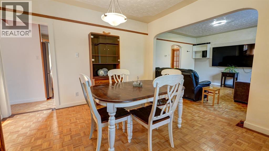 335 50 Avenue W, Claresholm, Alberta  T0L 0T0 - Photo 12 - A2331892