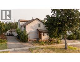335 50 Avenue W, Claresholm, Alberta