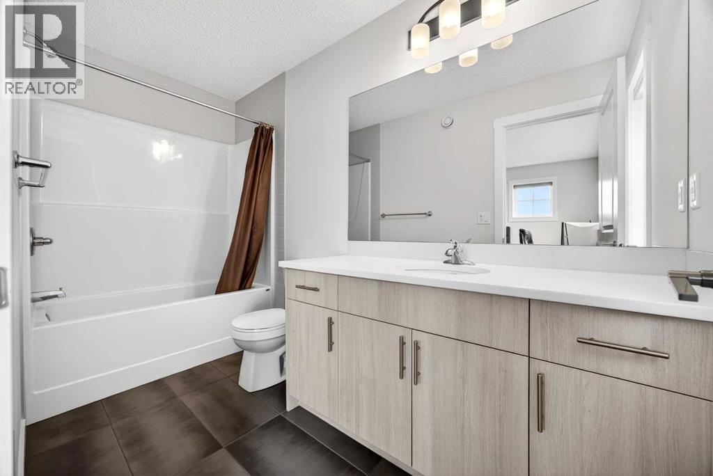 1601 Chinook Gate Drive SW, Airdrie, Alberta  T4B 5J4 - Photo 19 - A2332065