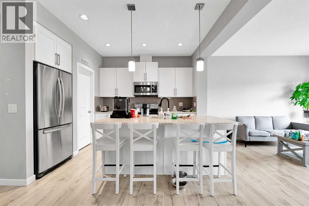 75 Evanscrest Way NW, Calgary, Alberta  T3P 0R7 - Photo 2 - A2332246