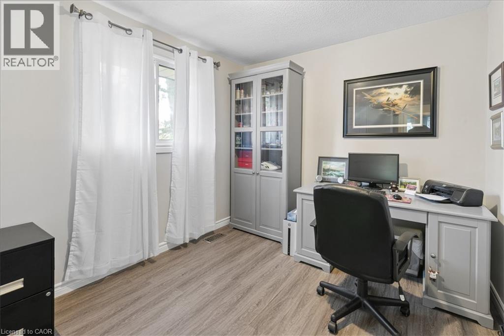 45 Arrowhead Crescent, Kitchener, Ontario  N2P 1C1 - Photo 26 - 40851563