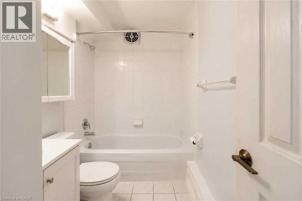 30 Summit Avenue Unit# 406, Hamilton, Ontario  L8V 2R8 - Photo 10 - 40852388