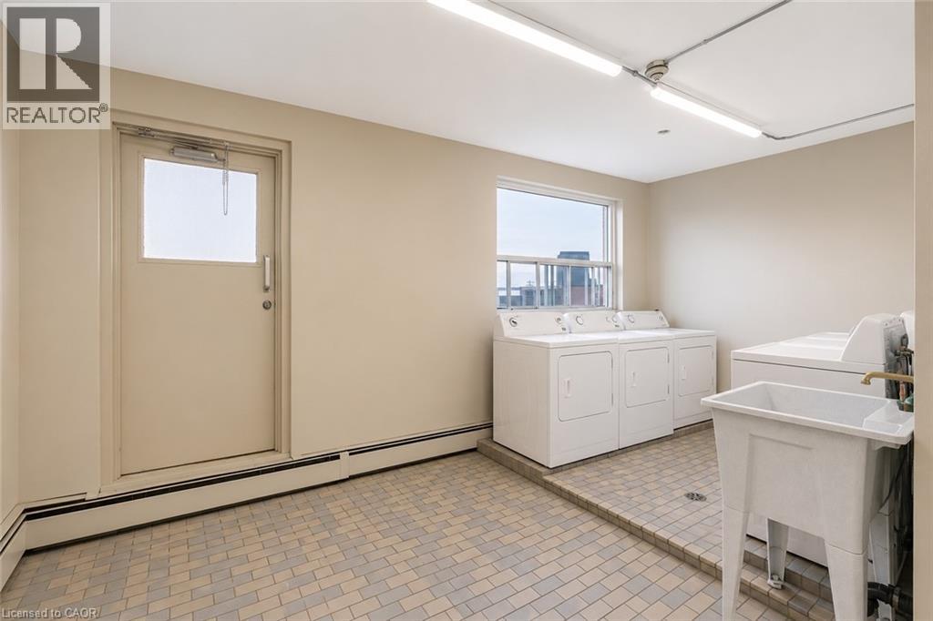 30 Summit Avenue Unit# 406, Hamilton, Ontario  L8V 2R8 - Photo 12 - 40852388