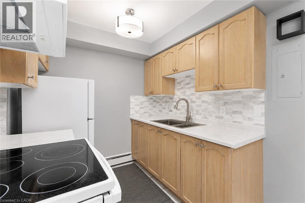 30 Summit Avenue Unit# 406, Hamilton, Ontario  L8V 2R8 - Photo 7 - 40852388