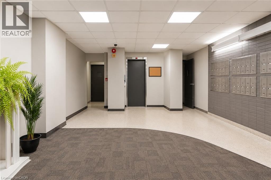 30 Summit Avenue Unit# 406, Hamilton, Ontario  L8V 2R8 - Photo 13 - 40852388