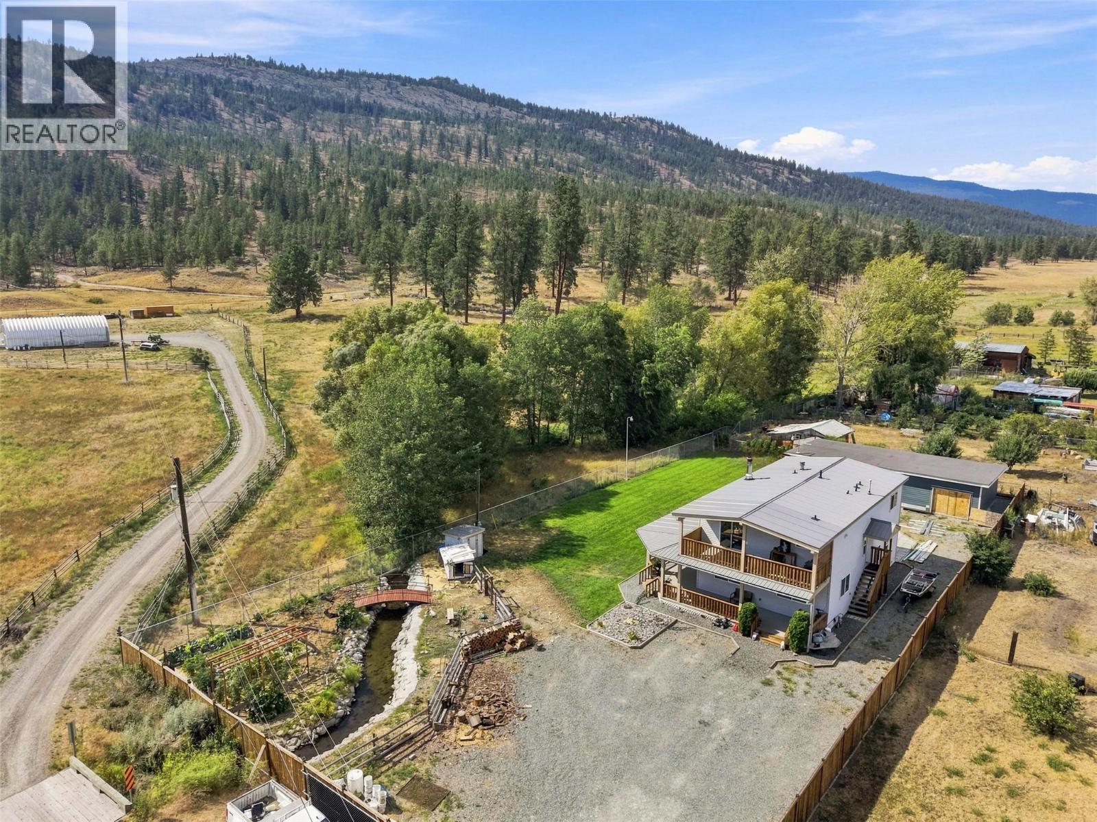471 Woodward Avenue, Merritt, British Columbia  V0K 1Y0 - Photo 2 - 10396356