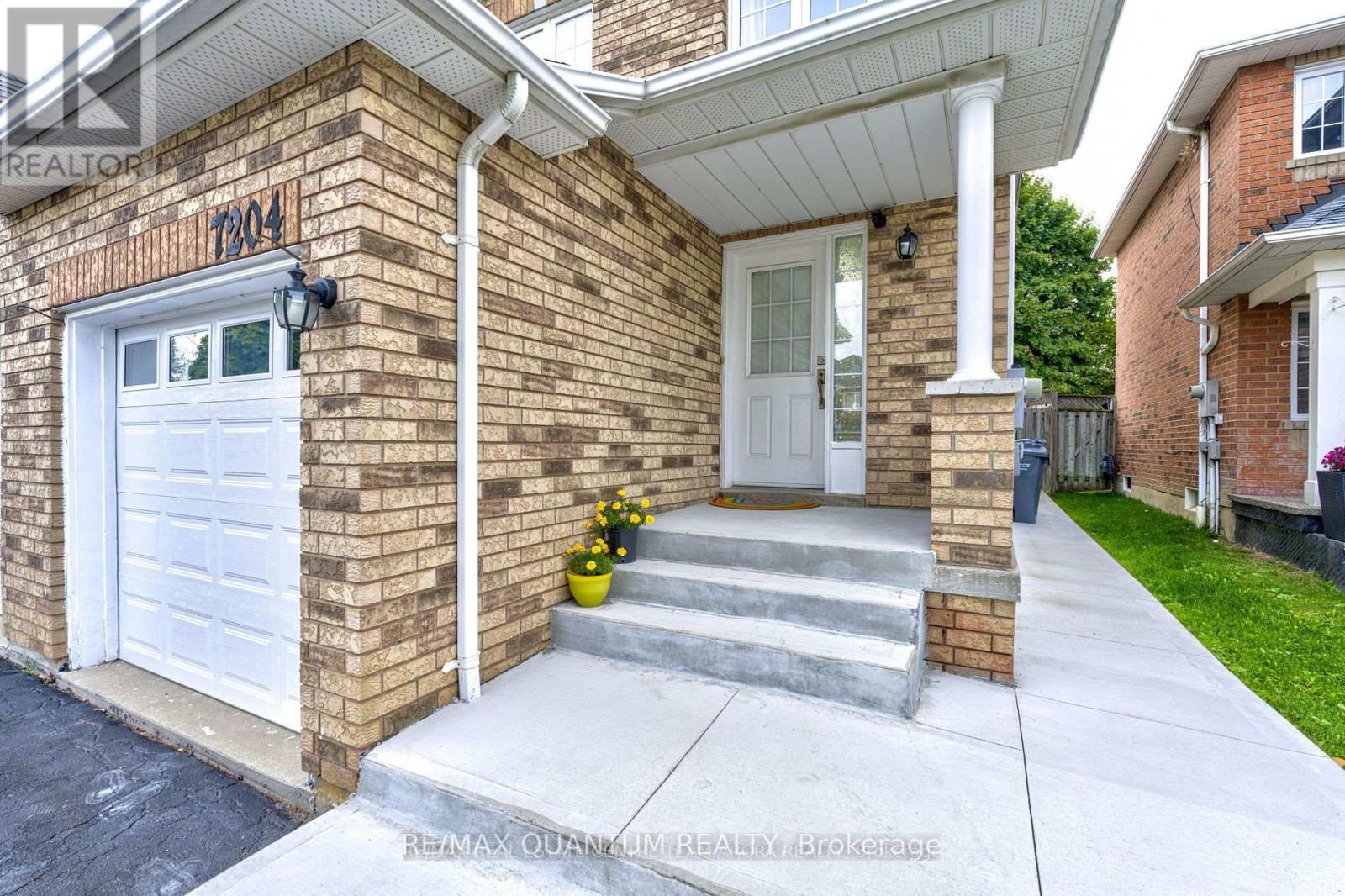 7204 Frontier Ridge, Mississauga, Ontario  L5N 7R2 - Photo 3 - W13626434