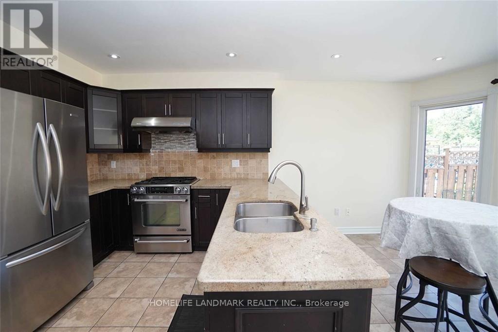 4887 Natkarni Crescent, Mississauga, Ontario  L5V 1L4 - Photo 12 - W13626466