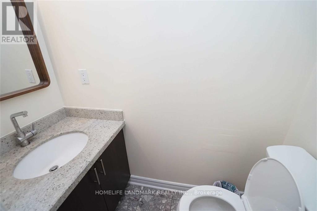 4887 Natkarni Crescent, Mississauga, Ontario  L5V 1L4 - Photo 13 - W13626466