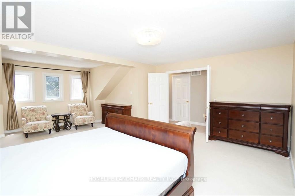 4887 Natkarni Crescent, Mississauga, Ontario  L5V 1L4 - Photo 17 - W13626466