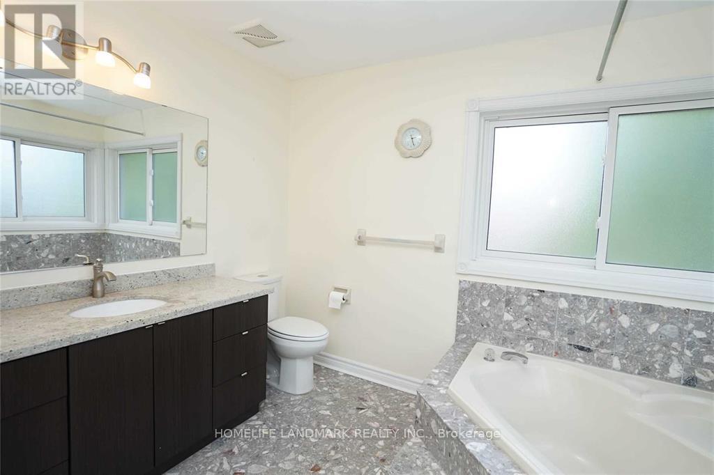 4887 Natkarni Crescent, Mississauga, Ontario  L5V 1L4 - Photo 20 - W13626466