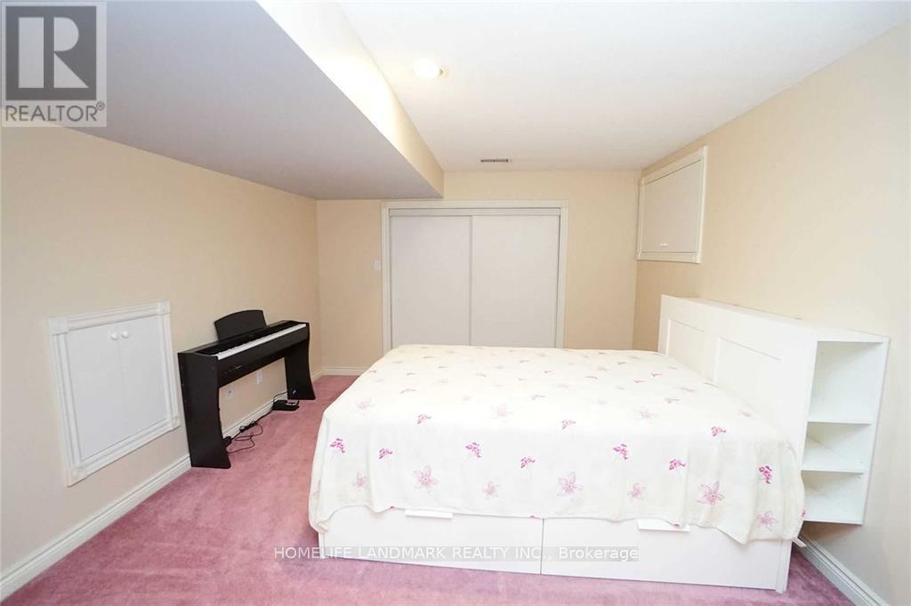 4887 Natkarni Crescent, Mississauga, Ontario  L5V 1L4 - Photo 28 - W13626466