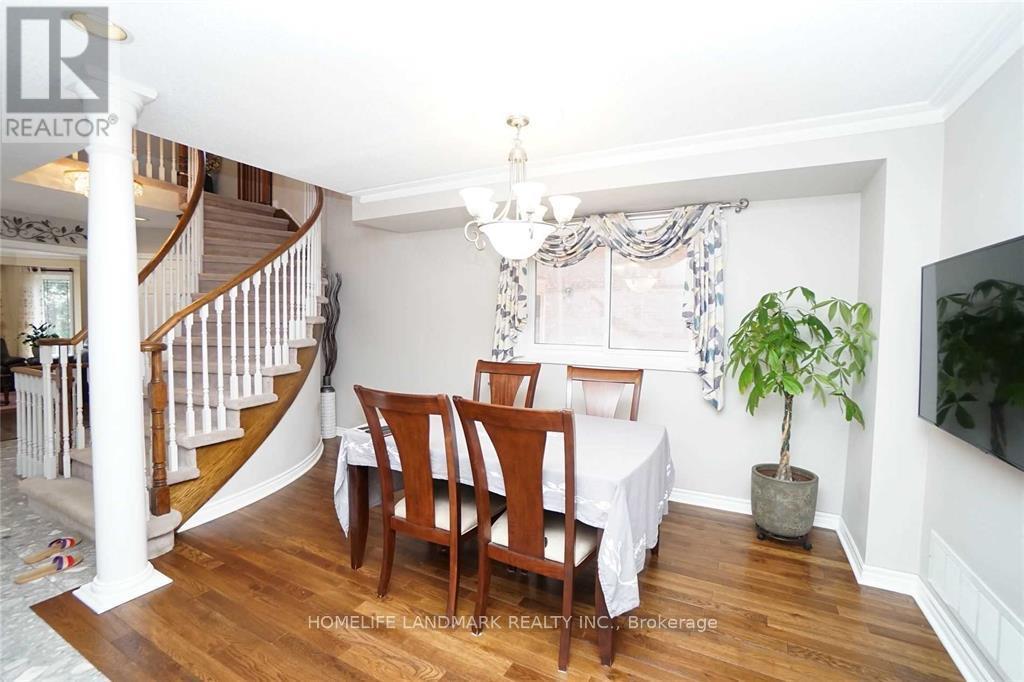 4887 Natkarni Crescent, Mississauga, Ontario  L5V 1L4 - Photo 7 - W13626466