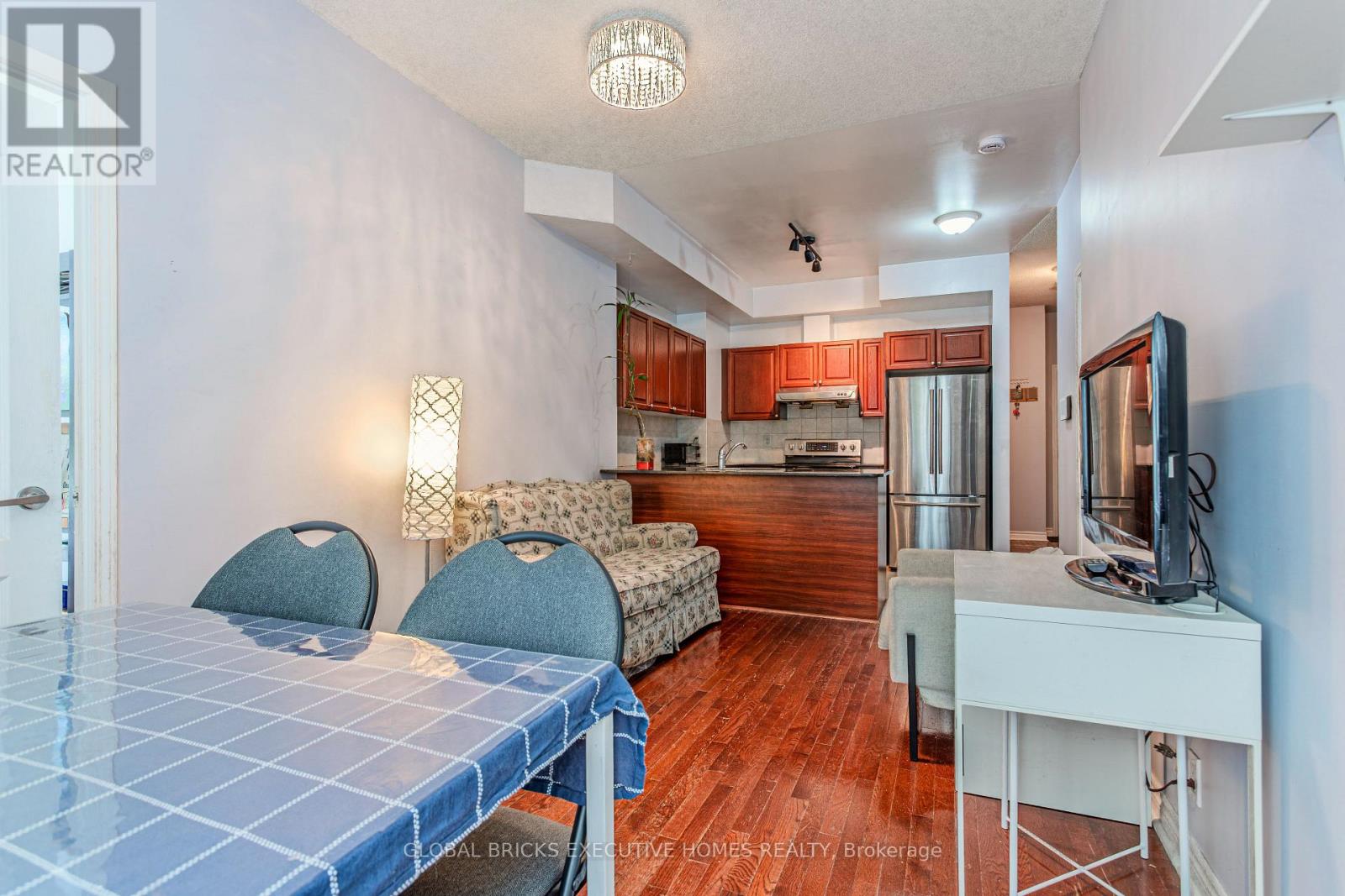 33 Elm Drive W, Mississauga, Ontario  L5B 4M2 - Photo 10 - W13626476