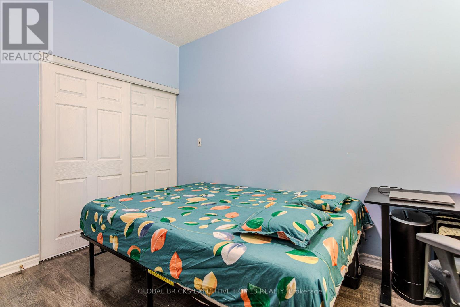 33 Elm Drive W, Mississauga, Ontario  L5B 4M2 - Photo 15 - W13626476