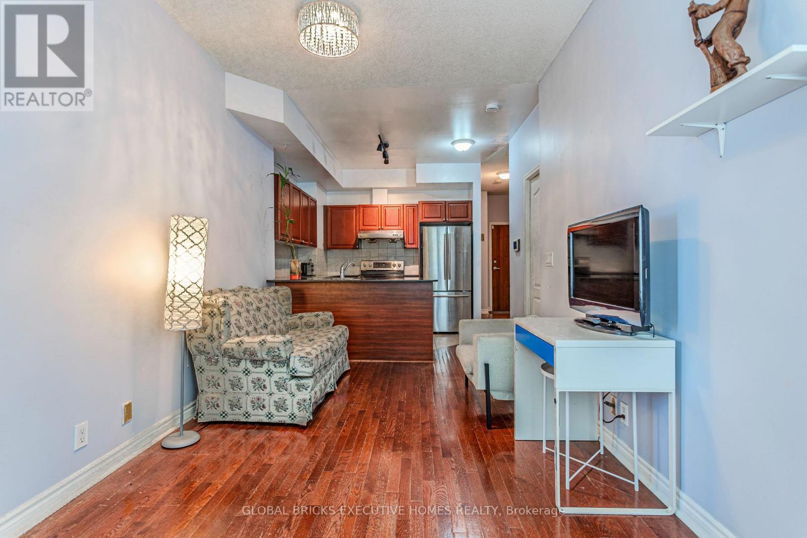 33 Elm Drive W, Mississauga, Ontario  L5B 4M2 - Photo 6 - W13626476