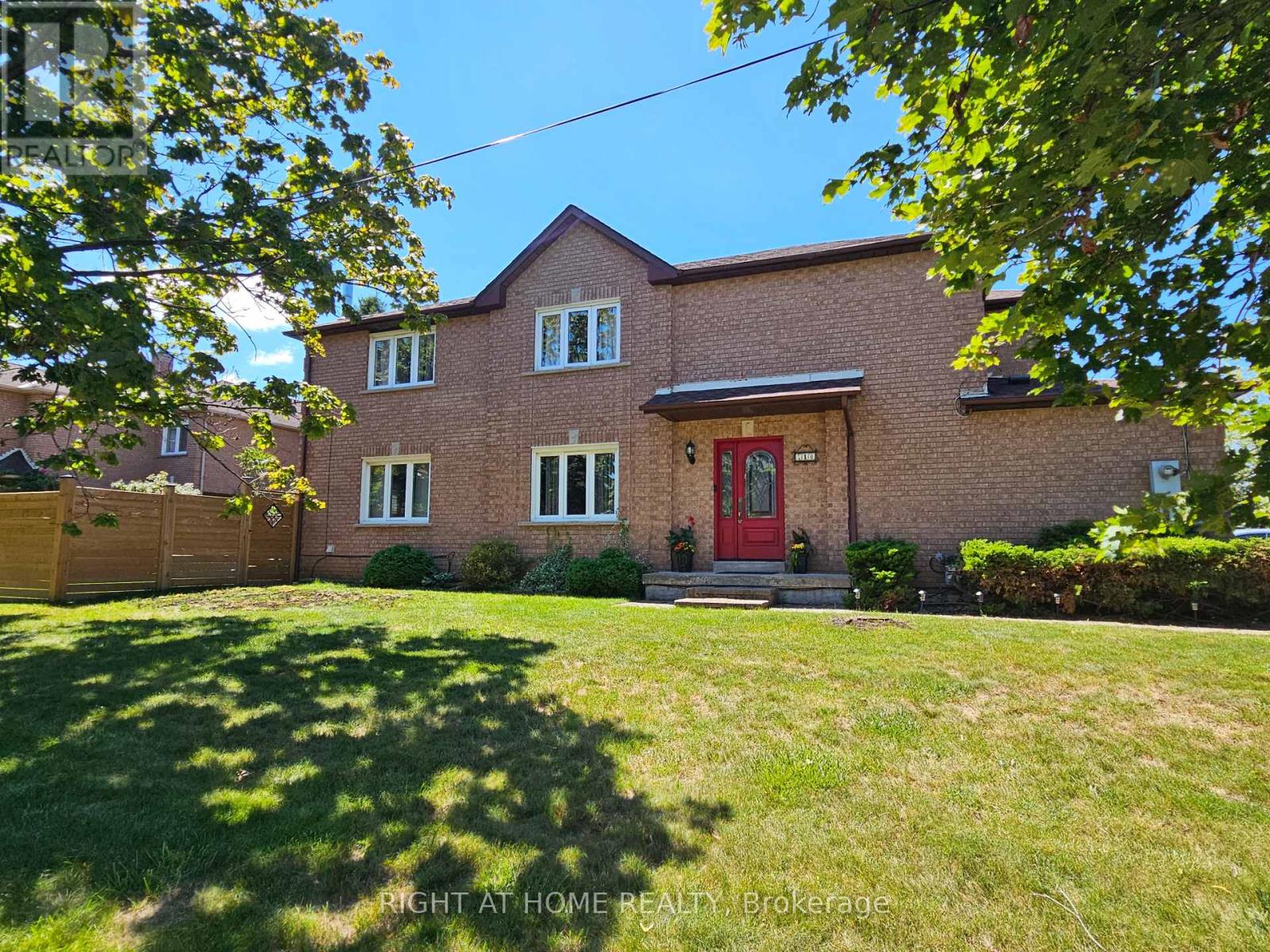 710 ASHPRIOR AVENUE, Mississauga, Ontario