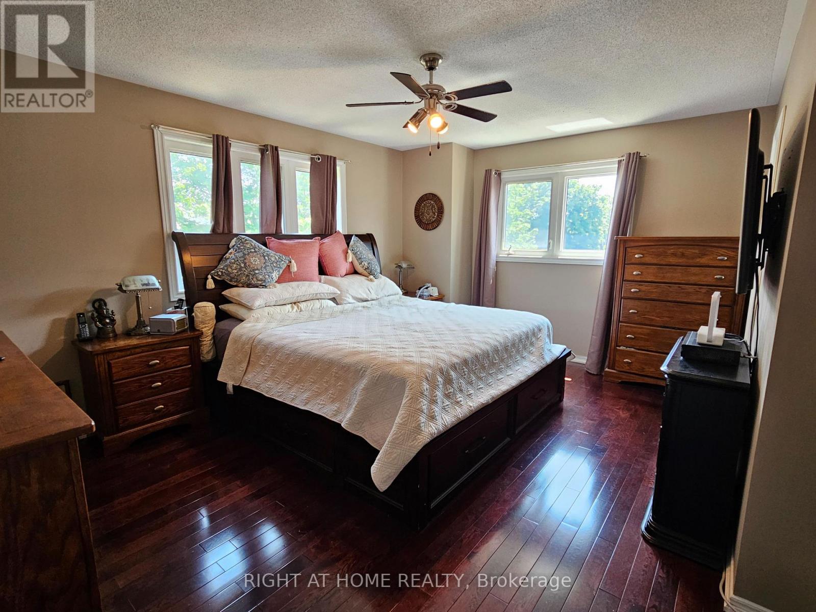 710 Ashprior Avenue, Mississauga, Ontario  L5R 3N8 - Photo 12 - W13626504