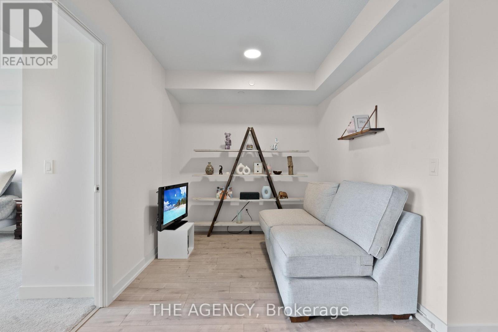 509 - 10 Wilby Crescent, Toronto, Ontario  M9N 0B6 - Photo 5 - W13626532