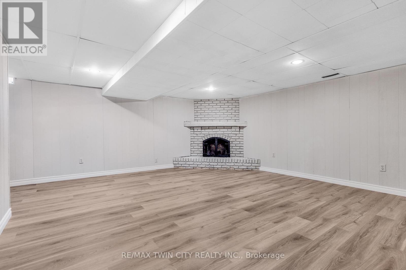 111 Manor Drive, Kitchener, Ontario  N2A 2T9 - Photo 38 - X13626354