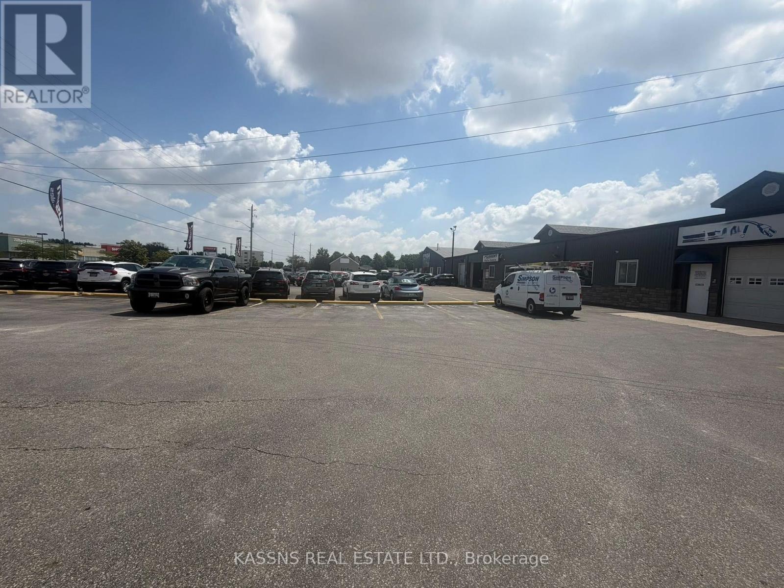 37 Mill Street West W, Chatham-Kent, Ontario  N0P 2L0 - Photo 3 - X13626376