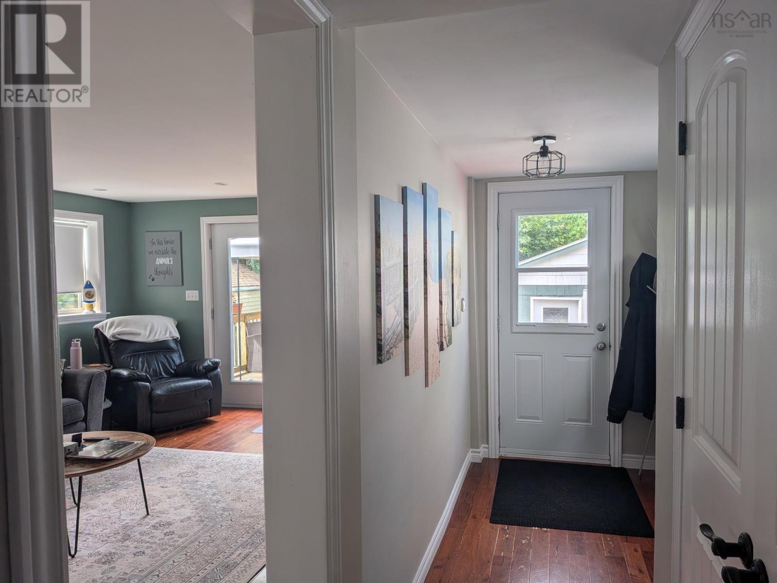 223 Brunswick Street, Truro, Nova Scotia  B2N 2H9 - Photo 3 - 202618158