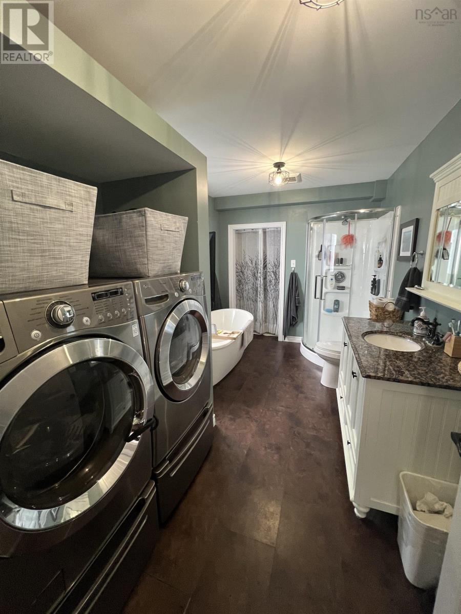 223 Brunswick Street, Truro, Nova Scotia  B2N 2H9 - Photo 4 - 202618158