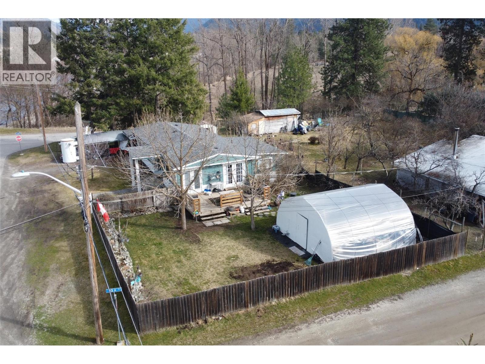 1332 66th Street, Grand Forks, British Columbia  V0H 1H0 - Photo 5 - 10373702