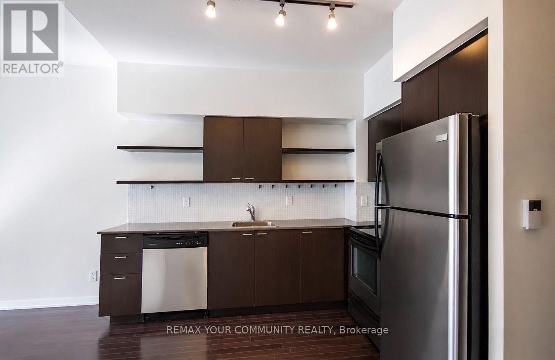 819 - 35 Hayden Street, Toronto, Ontario  M4Y 3C3 - Photo 3 - C13558334
