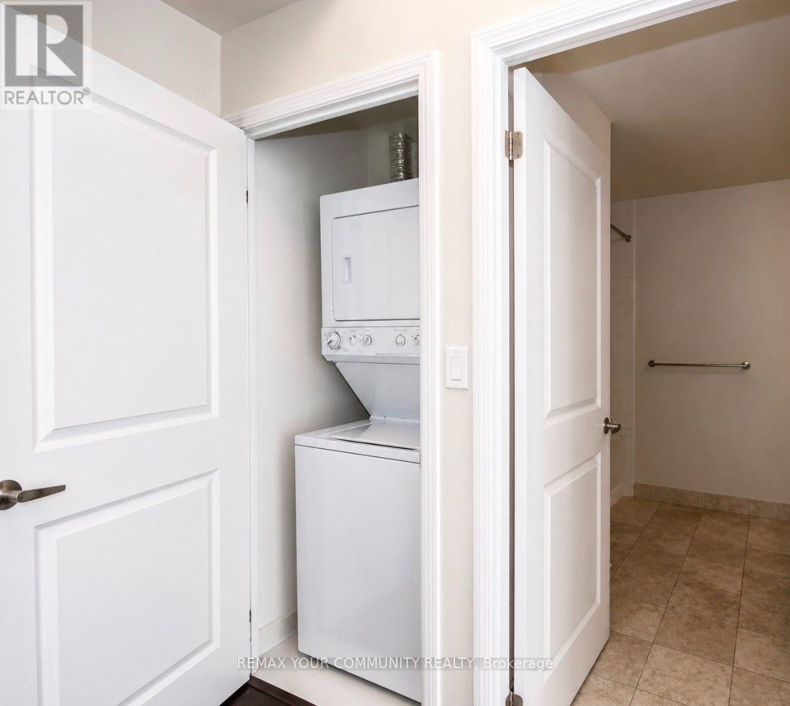 819 - 35 Hayden Street, Toronto, Ontario  M4Y 3C3 - Photo 7 - C13558334