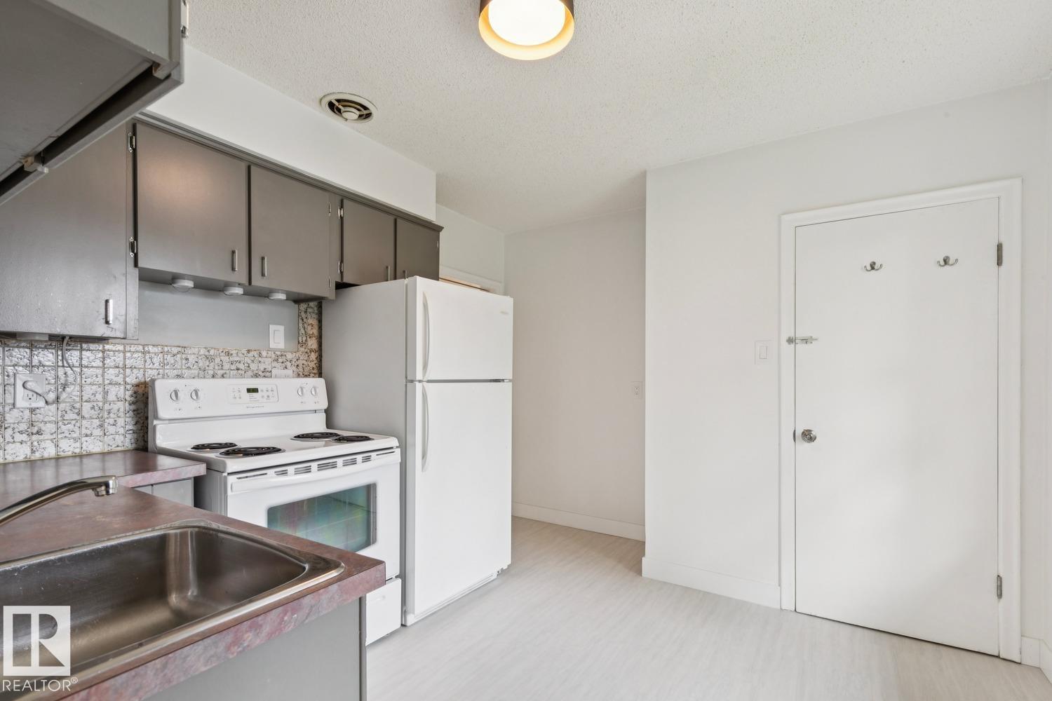 8202 93a Av NW NW, Edmonton, Alberta  T6C 1V6 - Photo 16 - E4501639