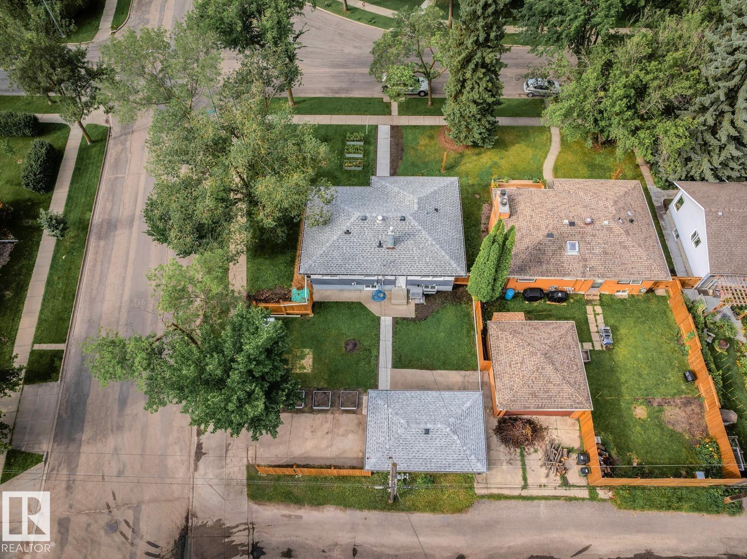 8202 93a Av NW NW, Edmonton, Alberta  T6C 1V6 - Photo 37 - E4501639