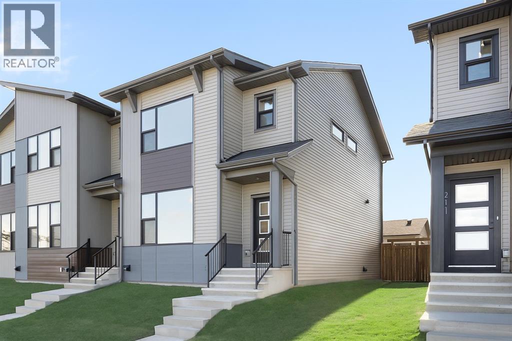 215 Belvedere Avenue SE, Calgary, Alberta